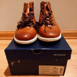 NEW - Cole Haan Men Grand Plus Essex Hiker Boot British Tan Leather 10.5